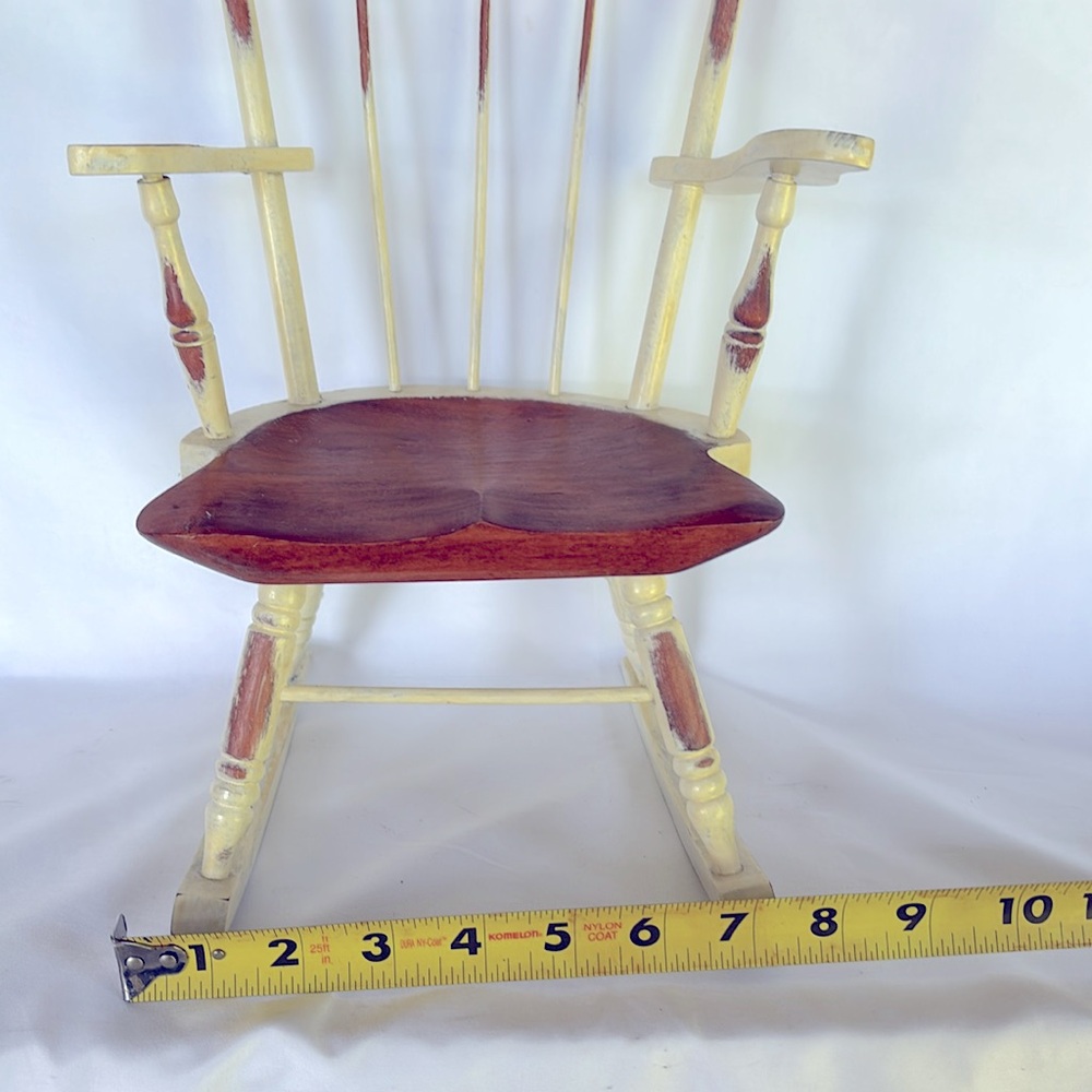 VINTAGE 2001 ETHAN ALLEN FRENCH COUNTRY Wooden Rocking Chair in Cream and Brown - Picture 7 of 10